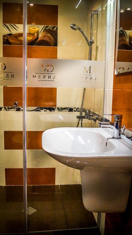 Guest House Meridi Priseltsi Luaran gambar
