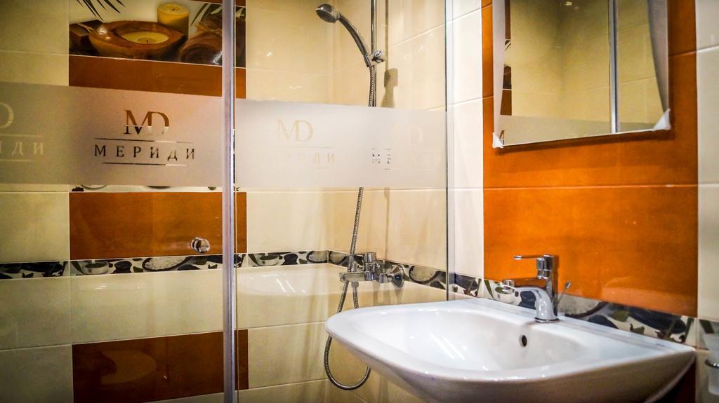 Guest House Meridi Priseltsi Luaran gambar