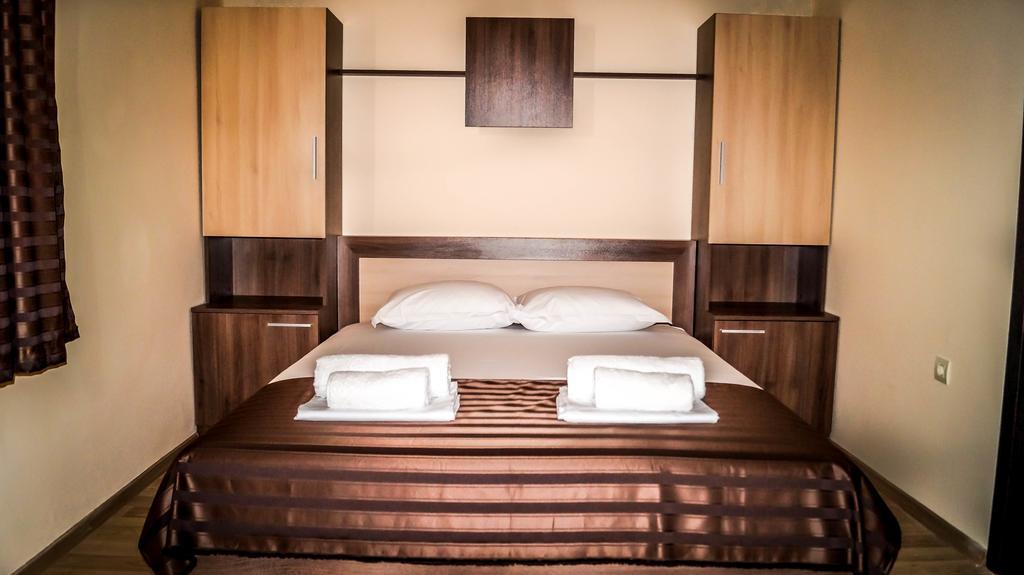 Guest House Meridi Priseltsi Luaran gambar