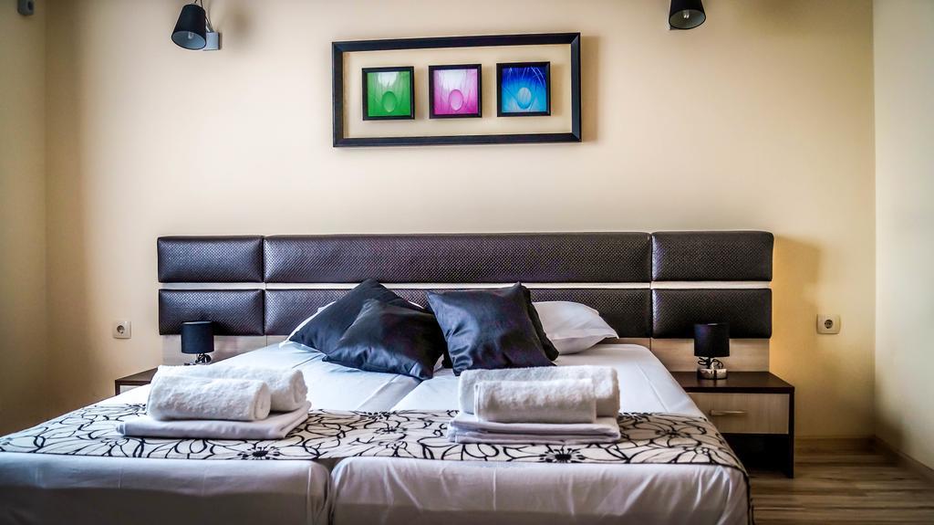 Guest House Meridi Priseltsi Luaran gambar