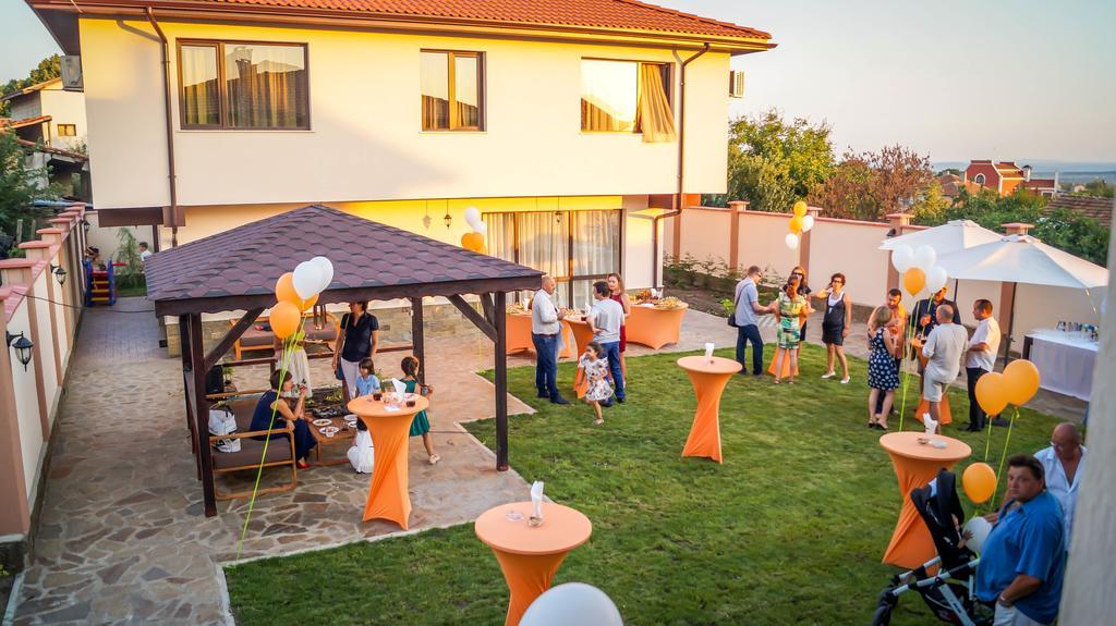 Guest House Meridi Priseltsi Luaran gambar